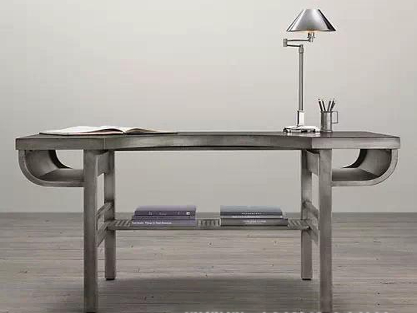 金属家具